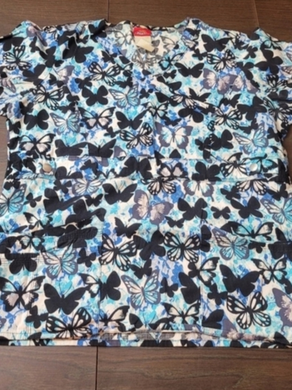 Dickies Blue And Black Butterfly Print Scrub Top Small